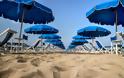 Παραλία: Κόλπα για να μειώσετε την αφόρητη ζέστη εκεί που κάθεστε [video]