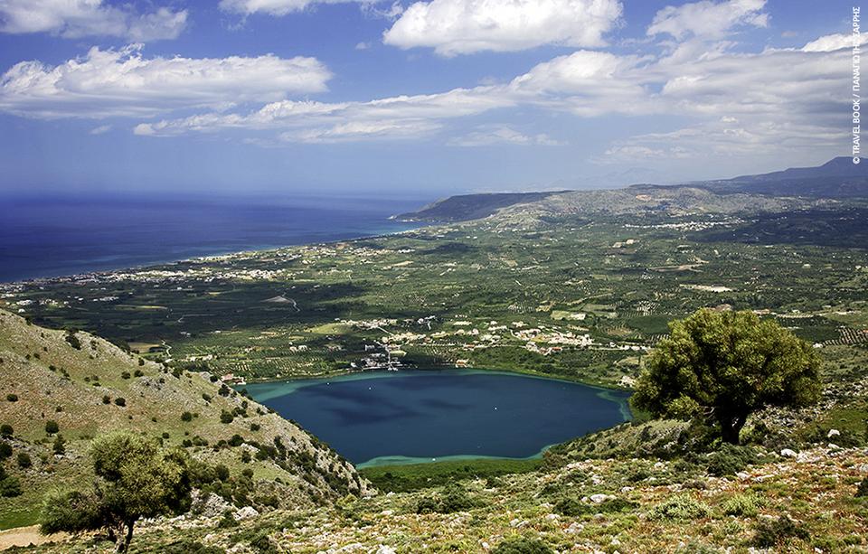 Ποια είναι η «στοιχειωμένη» λίμνη της Κρήτης - Φωτογραφία 2