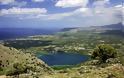 Ποια είναι η «στοιχειωμένη» λίμνη της Κρήτης - Φωτογραφία 2