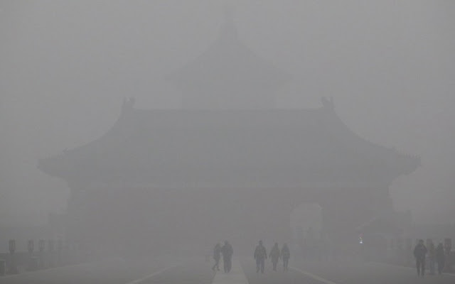 Σοκ στο Πεκίνο! Ο κόσμος δεν μπορεί να κυκλοφορήσει, κινδυνεύει η υγεία όλων... [photos] - Φωτογραφία 3