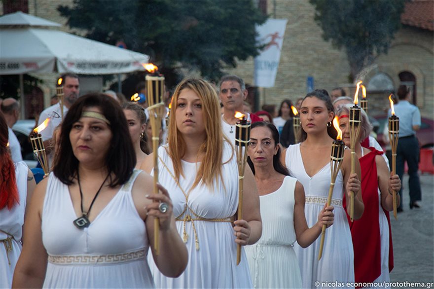 Φωτογραφίες από τη μεγάλη σύναξη των δωδεκαθεϊστών στο Λιτόχωρο - Φωτογραφία 12