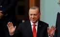 Τουρκία: Ο Ερντογάν με ένα διάταγμα απολύει πάνω από 18.000 εργαζόμενους στο δημόσιο