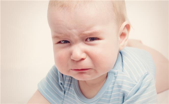 Γιατί το μωρό κλαίει πολύ όταν του αλλάζω ρούχα; - Φωτογραφία 1