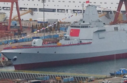 Φωτογραφίες: Ταυτόχρονη παράδοση στο κινεζικό Ναυτικό δυο αντιτορπιλικών Type 055 - Φωτογραφία 1