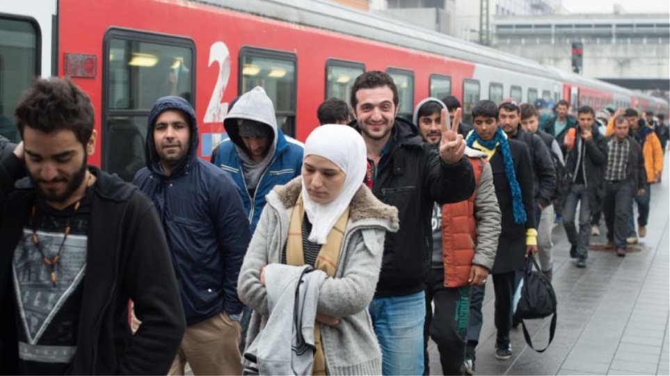 1 στους 2 Αυστριακούς δεν θεωρεί τους πρόσφυγες κομμάτι της κοινωνίας - Φωτογραφία 1