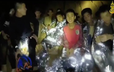 Βγήκε και το εντέκατο παιδί απο τη σπηλιά στην Ταϊλάνδη - Φωτογραφία 1
