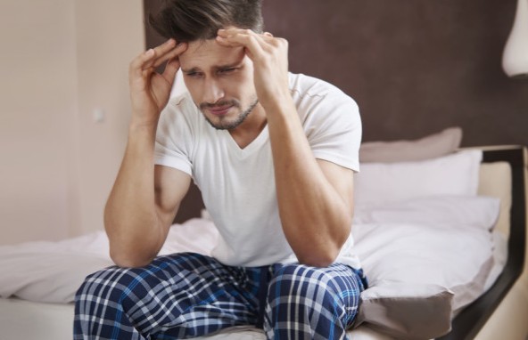 Πονοκέφαλος μετά τον ύπνο: Όλες οι πιθανές αιτίες για να τον αποτρέψετε - Φωτογραφία 1