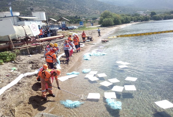 “ΣΥΝΑΓΕΡΜΟΣ” λόγω άσκησης στο ΒΟΛΟ, με σενάριο τη διαρροή μαζούτ στον Παγασητικό μπροστά στην ΑΓΕΤ - Φωτογραφία 4