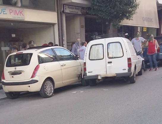 Γιάννενα - 46χρονος οδηγός έπαθε ανακοπή ενώ οδηγούσε,στο κέντρο της πόλης! - Φωτογραφία 1