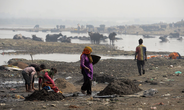 Ο άτυπος κάδος ανακύκλωσης της Ινδίας: Η πόλη όπου τα ηλεκτρονικά πηγαίνουν να πεθάνουν - Φωτογραφία 4