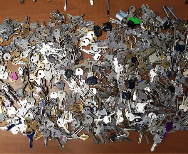 646 κλειδιά είχαν οι διαρρήκτες του Χαλανδρίου (ΦΩΤΟ) - Φωτογραφία 4