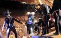 Ταϊλάνδη: Η συγκλονιστική στιγμή που βγάζουν ναρκωμένα τα παιδιά από το σπήλαιο [photo+video] - Φωτογραφία 2