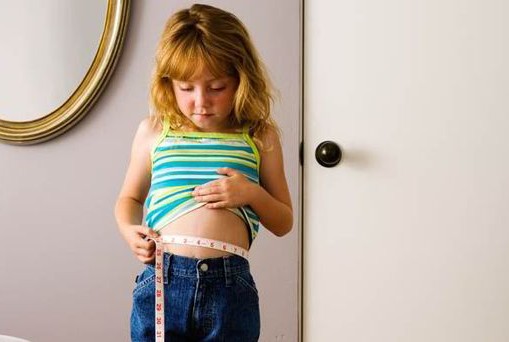 «Μην πεις στην κόρη σου, ότι έχασε κιλά. Ούτε, ότι πήρε»: Το post μιας παιδιάτρου που όλες οι μαμάδες οφείλουν να διαβάσουν - Φωτογραφία 1