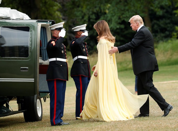 H Melania Trump ντύθηκε Στικούδη. - Φωτογραφία 4