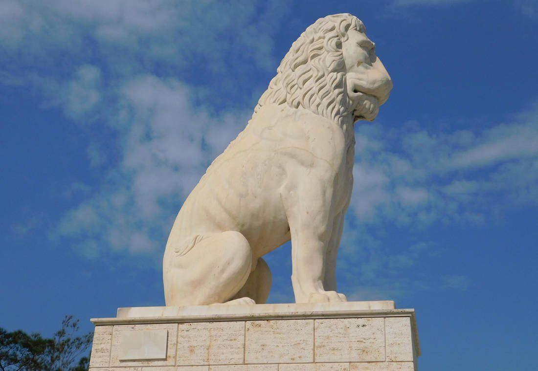 Οι θρύλοι που περιβάλλουν το λιοντάρι του Πειραιά - Φωτογραφία 2