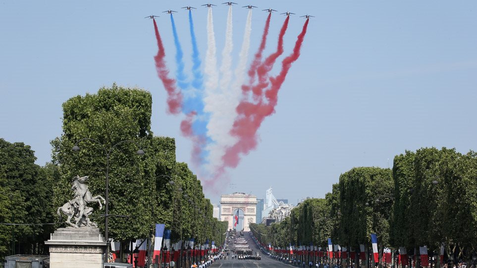 Με λαμπρότητα γιόρτασε η Γαλλία την Ημέρα της Βαστίλης - Φωτογραφία 1