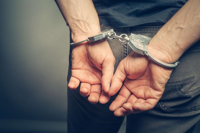 Σύλληψη 24χρονου για ληστείες σε καταστήματα στο Πήλιο - Φωτογραφία 1