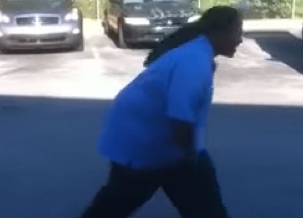Άνδρας 150 κιλών κάνει ανάποδη κωλοτούμπα στον αέρα [video] - Φωτογραφία 1