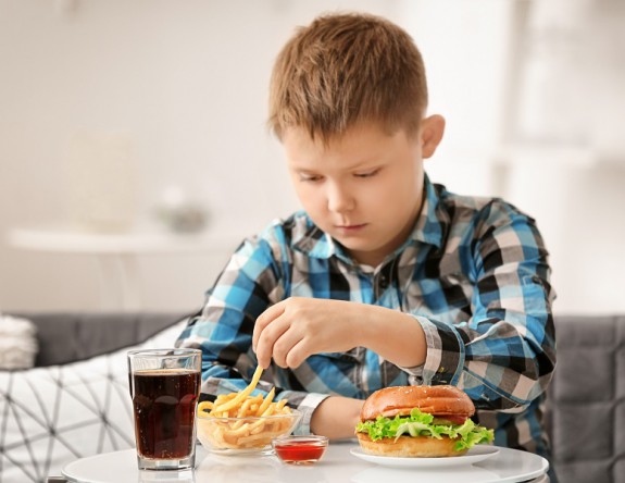 Πώς επηρεάζει το fast food την υγεία των παιδιών μας; - Φωτογραφία 4