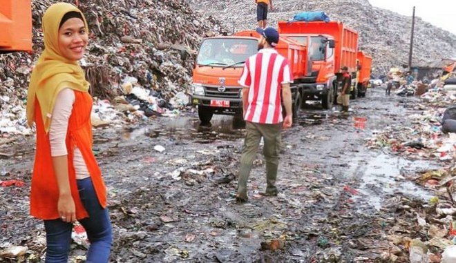 Ρίσα: Η πριγκίπισσα των σκουπιδιών - Κάνοντας όνειρα στη μεγαλύτερη χωματερή της Ασίας [video] - Φωτογραφία 1