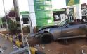 Αυτοκίνητο μπούκαρε σε βενζινάδικο στα Χανιά [photos] - Φωτογραφία 4