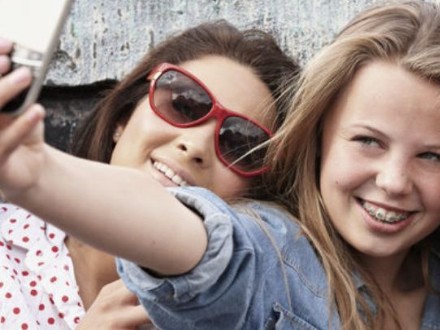 Πού ζουν οι πιο ευτυχισμένοι έφηβοι του κόσμου - Φωτογραφία 1