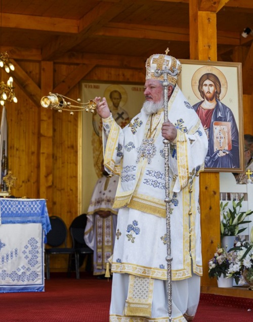10881 - Λαμπρός εορτασμός της Παναγίας Προδρομίτισσας στο Βουκουρέστι, παρουσία του Ηγουμένου της Ιεράς Μονής Μεγίστης Λαύρας και του Δικαίου της Ιεράς Λαυριωτικής Σκήτης του Τιμίου Προδρόμου Αγίου Όρους - Φωτογραφία 8