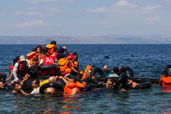 Τραγωδία στα Κατεχόμενα: Βυθίστηκε πλοιάριο με 150 πρόσφυγες - Τουλάχιστον 19 νεκροί - Φωτογραφία 1