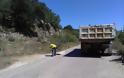 Η Π.Ε. Αιτωλοακαρνανίας προχώρησε σε συντήρηση και κάλυψη λακκουβών στο δρόμο Χρυσοβίτσα Ξηρομέρου -Βαλόστρατο -ΦΩΤΟ - Φωτογραφία 9