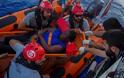 Ο Μαρκ Γκασόλ συμμετέχει σε επιχείριση διάσωσης προσφύγων στη Μεσόγειο - Φωτογραφία 1