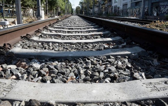 Τραγωδία στην Αλεξανδρούπολη: Τρένο παρέσυρε τρεις ανθρώπους μέσα σε μισή ώρα - Νεκροί οι δύο - Φωτογραφία 1