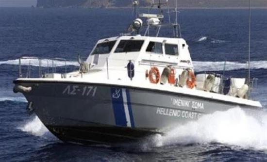 Σύγκρουση ελληνικού αλιευτικού με τουρκικό σκάφος στη Σύμη - Φωτογραφία 1