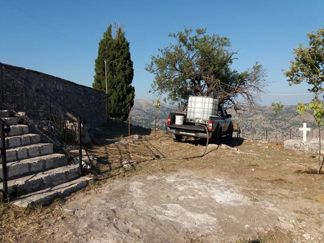 ΚΑΡΑΙΣΚΑΚΗΣ: Εθελοντές ξαναφύτεψαν δέντρα στο Μοναστήρι του Προφήτη Ηλία -ΦΩΤΟ - Φωτογραφία 13