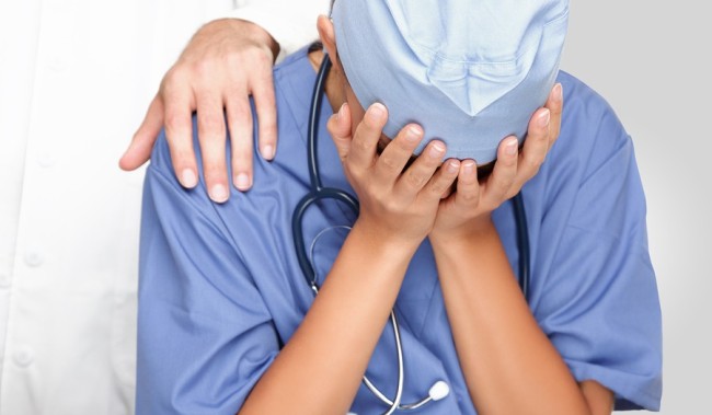 Νοσοκομείο Λευκάδας: Ανάστατοι οι εργαζόμενοι από την απόλυση επικουρικού γιατρού - Φωτογραφία 1
