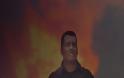 Κρήτη: Μάχη με τις φλόγες και τους ανέμους δίνουν οι πυροσβέστες στα Χανιά