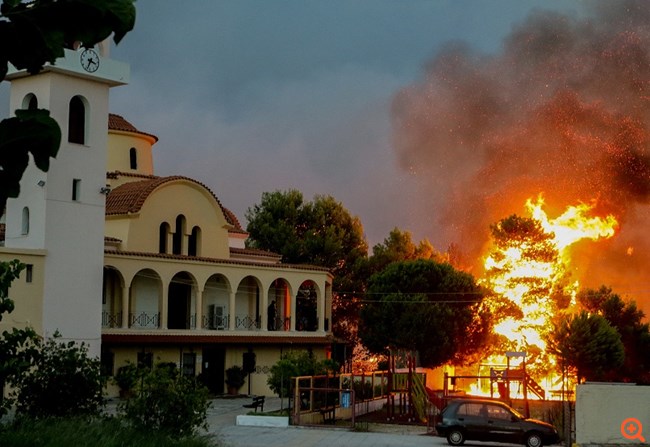 Σε κατάσταση έκτακτης ανάγκης η Αττική – ανεξέλεγκτη η πυρκαγιά στο Μάτι - Φωτογραφία 2