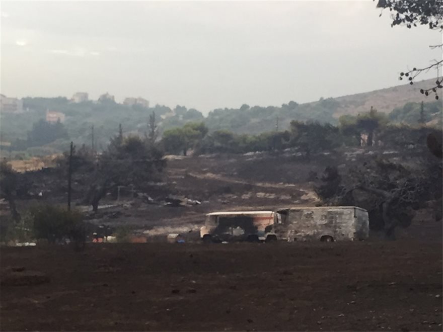 Πεντέλη: Απελπισία και οργή στ' αποκαϊδια - Φωτογραφία 3