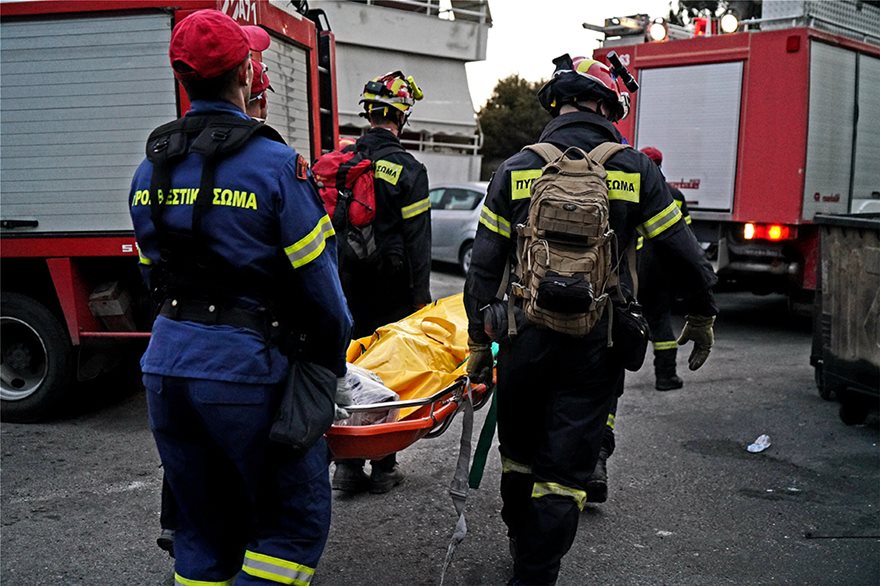 Στους 74 ο επίσημος απολογισμός των νεκρών - 164 ενήλικες τραυματίες και 23 παιδιά - Φωτογραφία 2