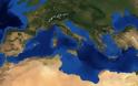 Οι ακτές της Μεσογείου λυγίζουν υπό το βάρος του τουρισμού και του real estate