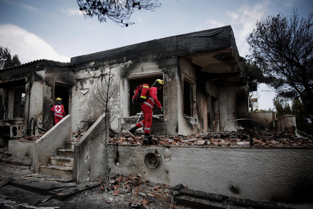 Στους 80 οι νεκροί - Συγκλονιστικές φωτογραφίες από την έρημη γη - Φωτογραφία 17