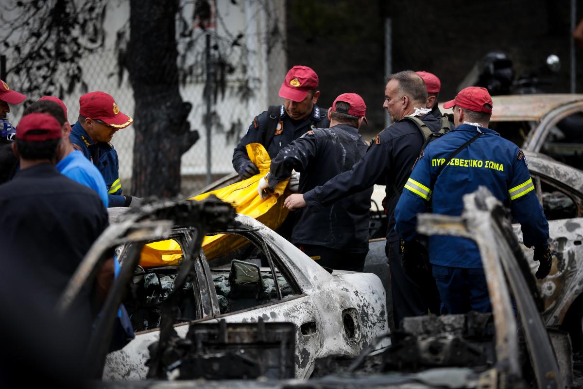 Στους 80 οι νεκροί - Συγκλονιστικές φωτογραφίες από την έρημη γη - Φωτογραφία 18