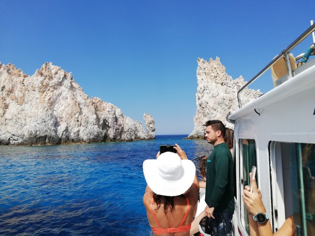 Η αμόλυντη Πολύαιγος: Στο μεγαλύτερο ακατοίκητο νησί του Αιγαίου με τις φυσικές πισίνες - Φωτογραφία 4