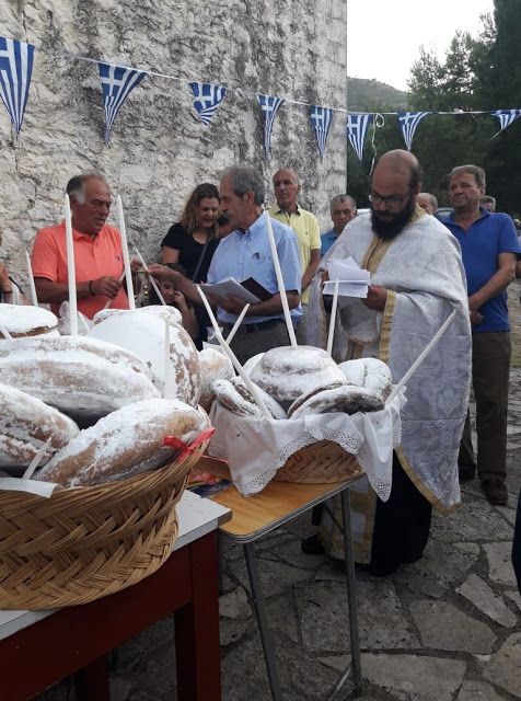 Ο Εσπερινός στην Ιερά μονή Αγίας Παρασκευής στα Παλιάμπελα (ΦΩΤΟ: Στέλλα Λιάπη) - Φωτογραφία 29