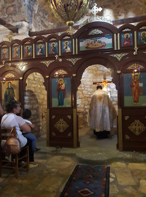 Ο Εσπερινός στην Ιερά μονή Αγίας Παρασκευής στα Παλιάμπελα (ΦΩΤΟ: Στέλλα Λιάπη) - Φωτογραφία 33
