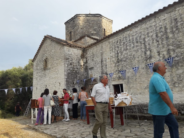 Ο Εσπερινός στην Ιερά μονή Αγίας Παρασκευής στα Παλιάμπελα (ΦΩΤΟ: Στέλλα Λιάπη) - Φωτογραφία 47