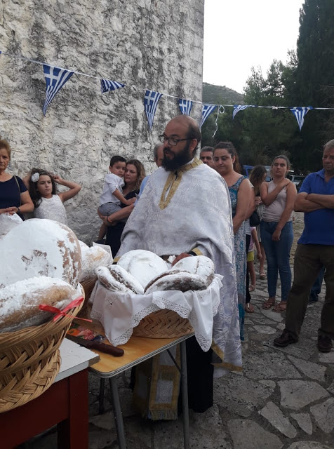 Ο Εσπερινός στην Ιερά μονή Αγίας Παρασκευής στα Παλιάμπελα (ΦΩΤΟ: Στέλλα Λιάπη) - Φωτογραφία 73