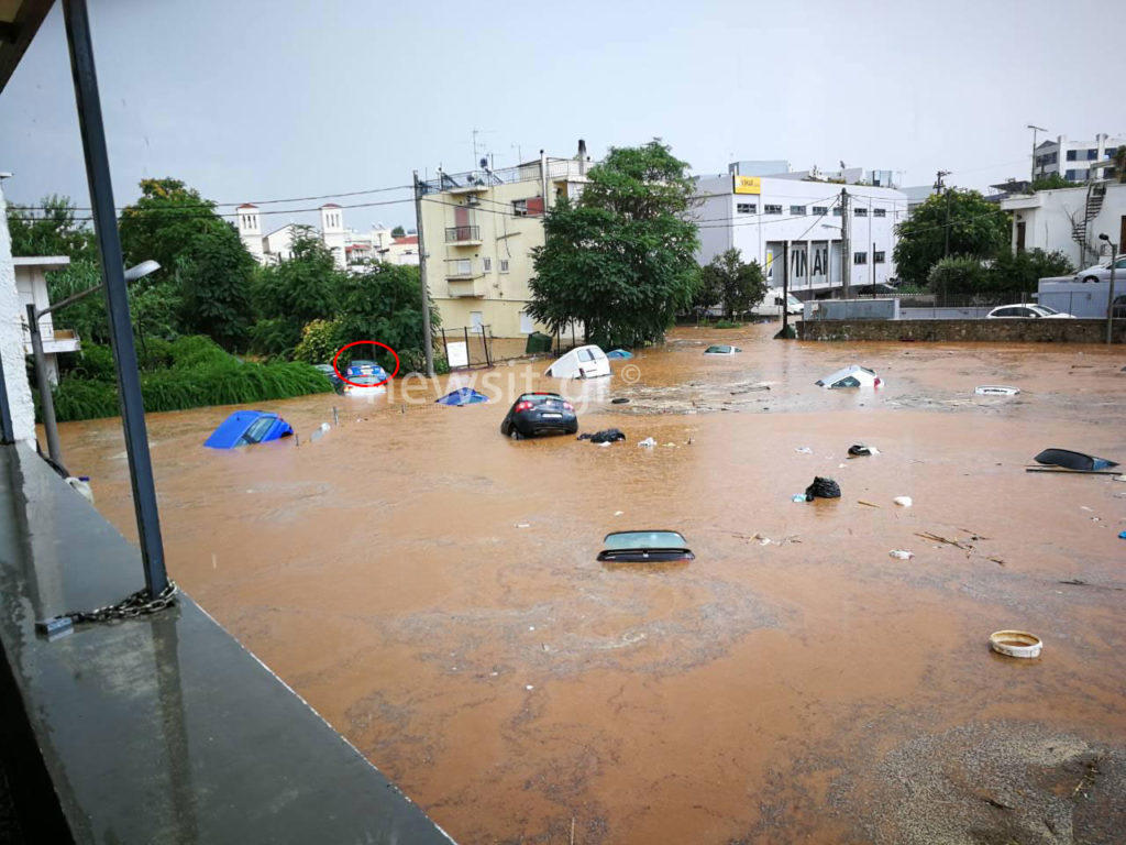 Αν έχεις τύχη διάβαινε! Πρώτα γλίτωσε από τη φωτιά στο Μάτι και μετά από την πλημμύρα στο Μαρούσι! -(ΔΕΙΤΕ ΦΩΤΟ) - Φωτογραφία 4