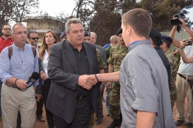 Δήλωση ΥΕΘΑ Πάνου Καμμένου μετά την επίσκεψή του στις πληγείσες περιοχές, στα σημεία αρμοδιότητας των ΕΔ - Φωτογραφία 5