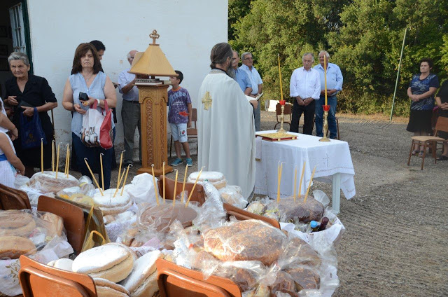 Η ΚΩΝΩΠΙΝΑ ΓΙΟΡΤΑΣΕ ΤΗΝ ΑΓΙΑ ΠΑΡΑΣΚΕΥΗ – ΔΕΙΤΕ ΦΩΤΟΓΡΑΦΙΕΣ - Φωτογραφία 17