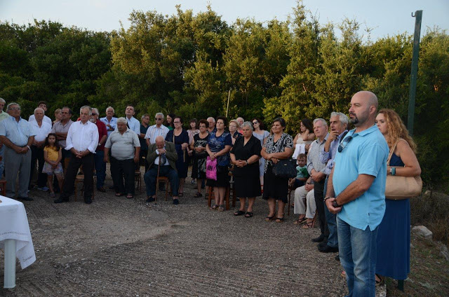 Η ΚΩΝΩΠΙΝΑ ΓΙΟΡΤΑΣΕ ΤΗΝ ΑΓΙΑ ΠΑΡΑΣΚΕΥΗ – ΔΕΙΤΕ ΦΩΤΟΓΡΑΦΙΕΣ - Φωτογραφία 3